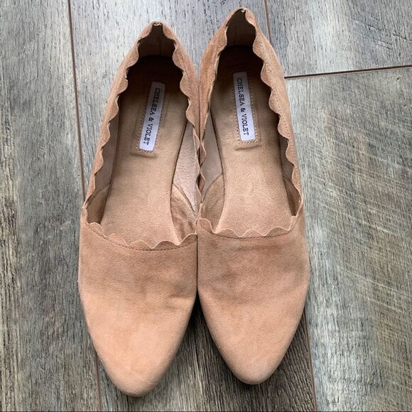 CHELSEA & VIOLET Clara Suede Leather Scalloped Flats Tan Beige Size 11 - Picture 4 of 9